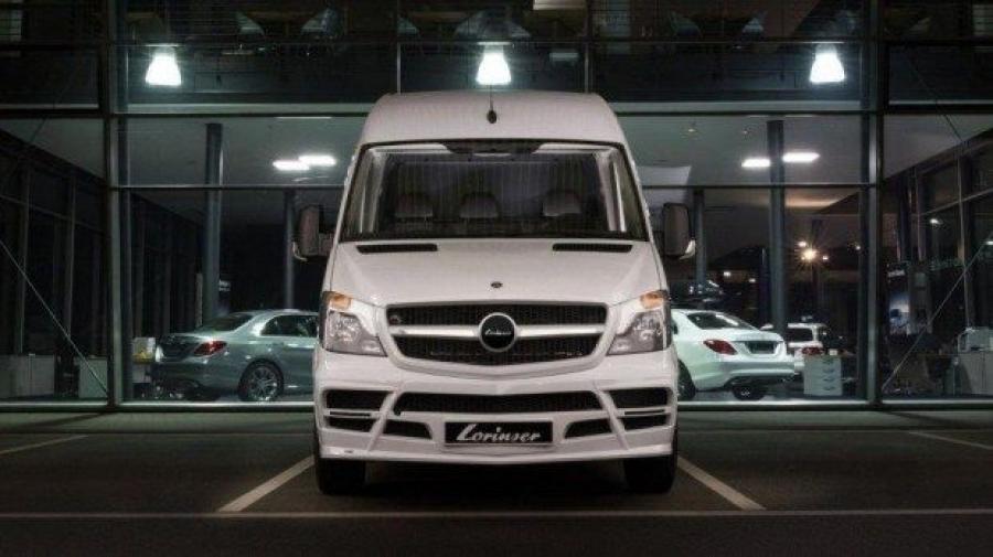  Mercedes-Benz Sprinter by Lorinser 2017 года  (фото 2 из 3)